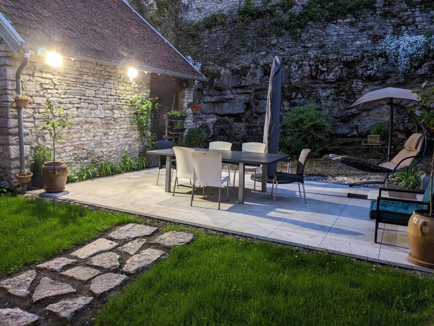 Le P'Tit Relai Bed and Breakfast Montbozon Buitenkant foto